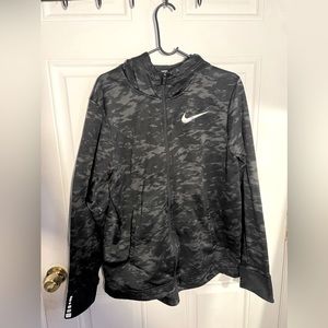 Black and grey camo Nike Men’s basketball hoodie size large
